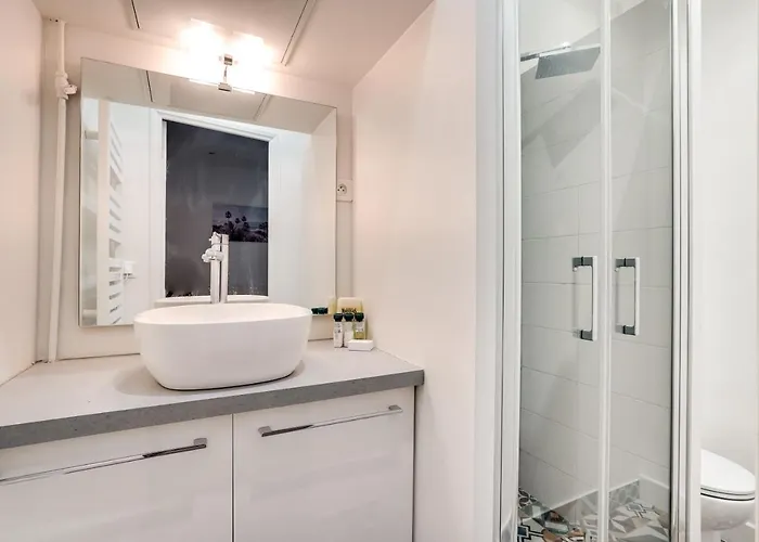 Appartement 3 People Close Eiffel Tower By Weekome *